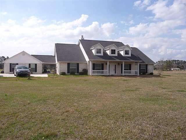 1st image of 1060 W Circle Dr
