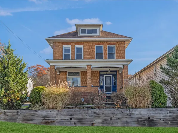 904 Washington Ave, New Galilee, PA 16141