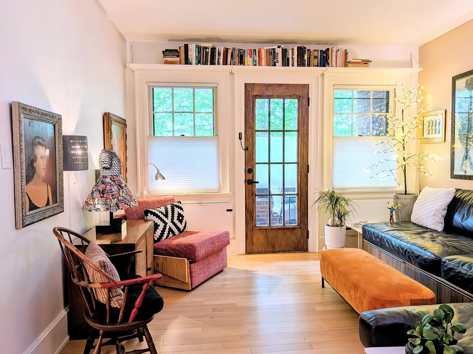 1 bed, 696 sqft, $1,200 — Photo 1