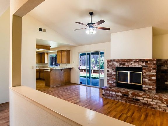 3rd image of 5556 Riverwood Ct