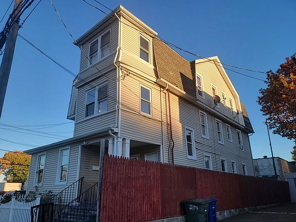3rd image of 313-317 Woodside Ave