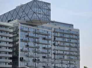 29 Queens Quay E #717, Toronto, ON M5E 0A4