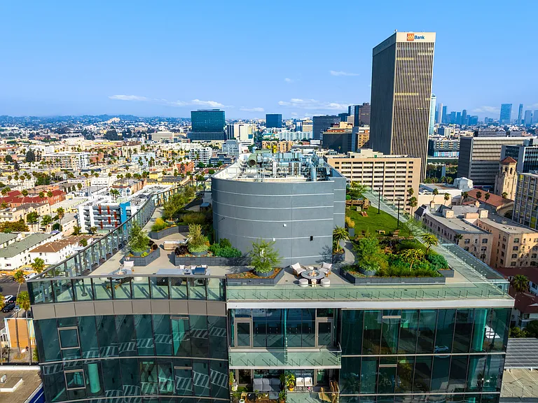 Opus LA — Photo 18
