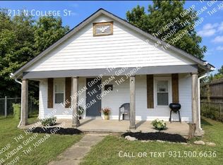 211 N College St, Lebanon, TN 37087