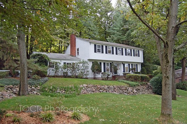 1st image of 758 Rolling Hill Dr