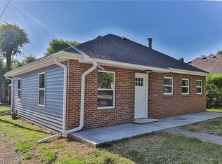502 S 20th St, Lexington, MO 64067