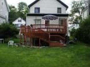 9 Madison St, Newton, NJ 07860