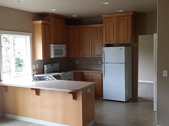 2nd image of 8614 NE 89th Ave