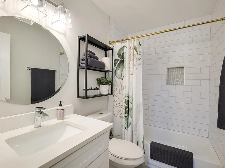 2202 Donna Dr — Photo 33