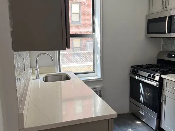 150 W End Ave, Brooklyn, NY