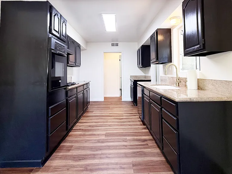 279 Lake Sherwood Dr — Photo 18