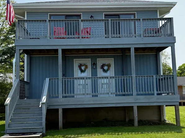 1605 Depriest Dr, Shady Side, MD 20764