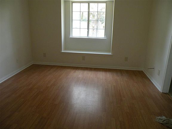 3rd image of 2012 Royal Ct