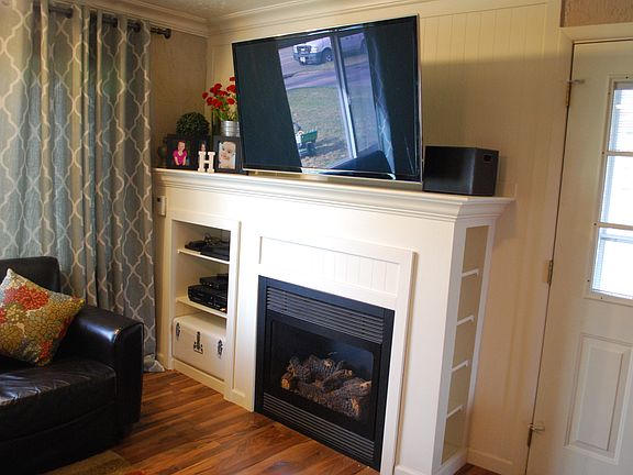 Gas fireplace