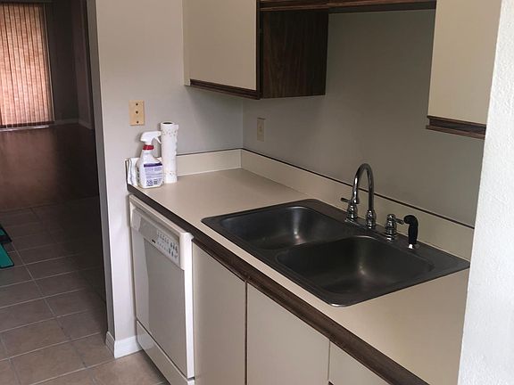3rd image of 5775 Deer Run Dr