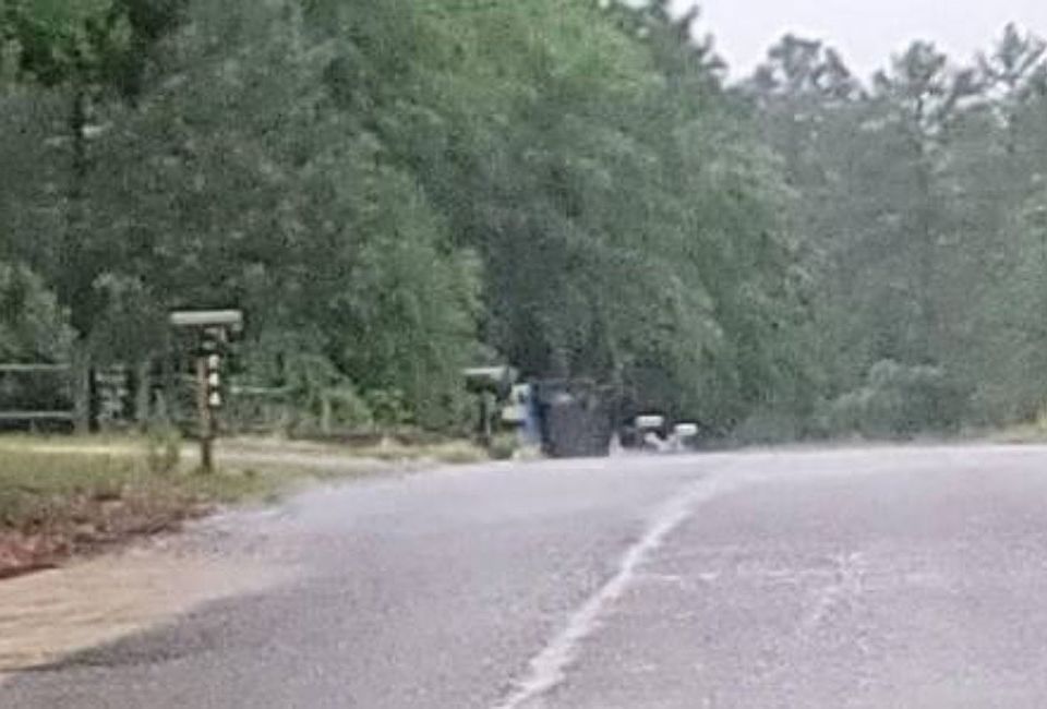 Exterior Neighborhood (street photo)