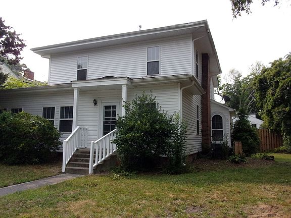 2nd image of 512 Sumter Ave