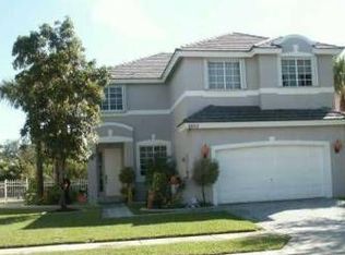 9852 NW 18th St, Pembroke Pines, FL 33024