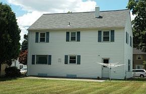 5th image of 310 Norton Ave