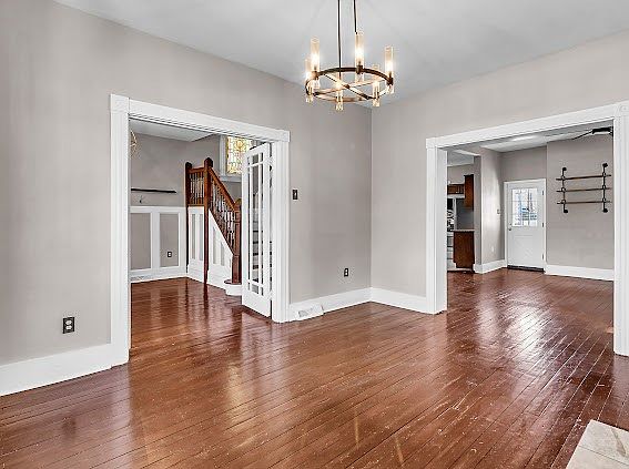 5th image of 712 California Ave