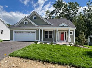 55 Cliffside Dr #55, Auburn, NH 03032
