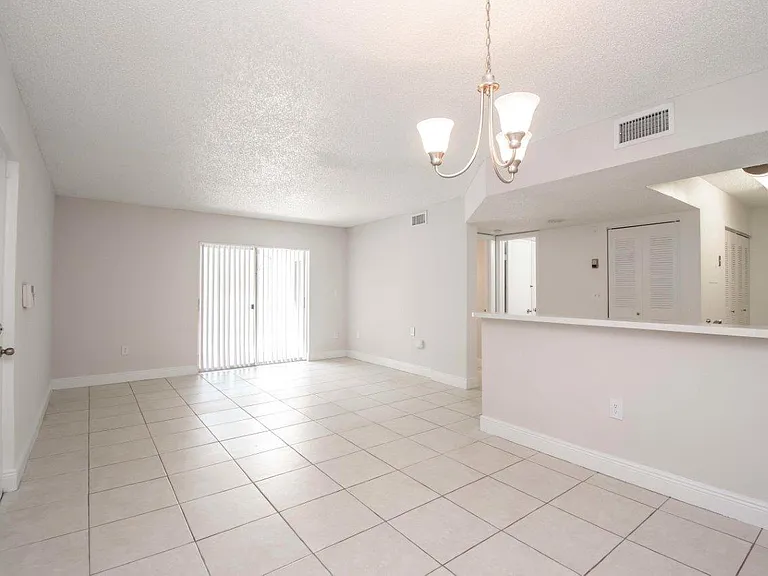 Legacy Palm Gardens — Photo 14