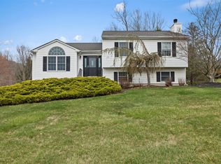 42 Liberty Dr, Highland Mills, NY 10930