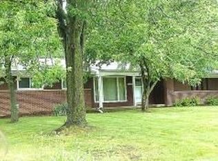 28339 Green Willow St, Farmington Hills, MI
