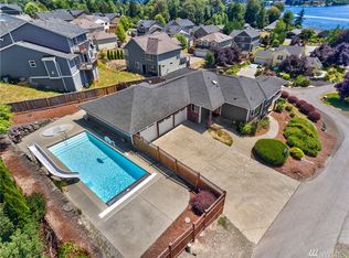 2786 Tracyton Beach Rd NW, Bremerton, WA 98310