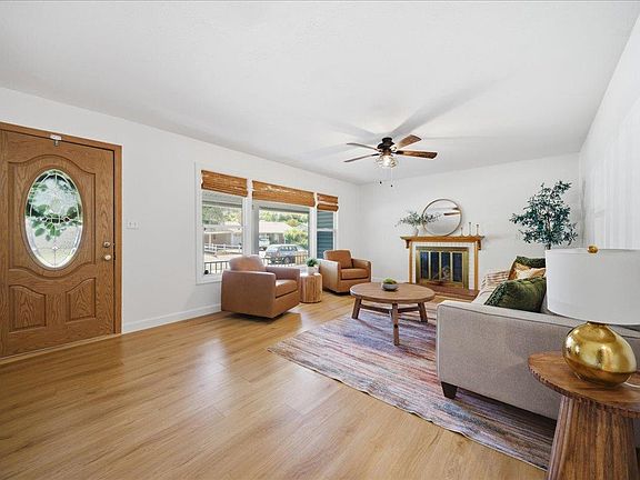 5th image of 3341 Bluegrass Rd