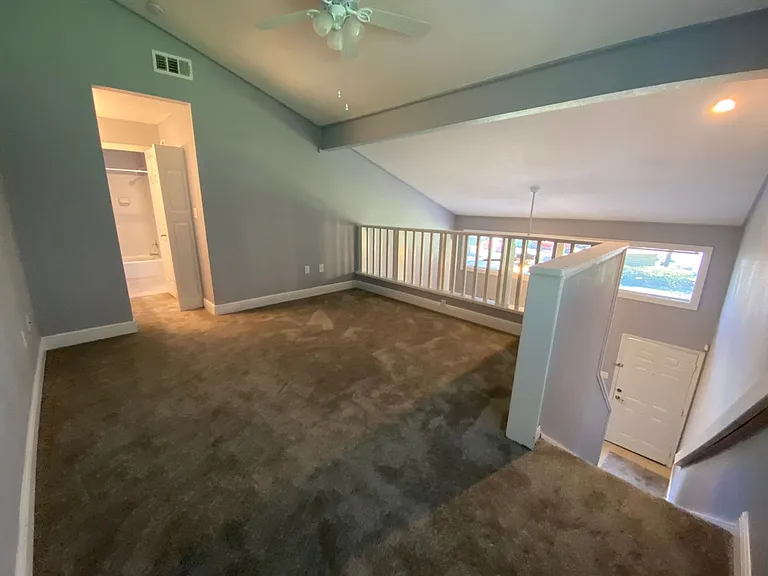 305 Lake Parsons Grn #101 — Photo 11