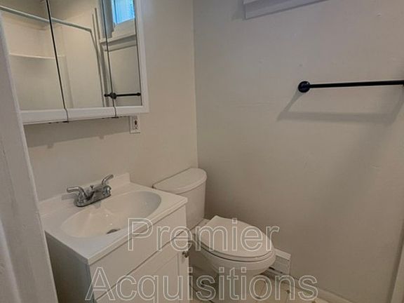 4th image of 609 Mather St #D