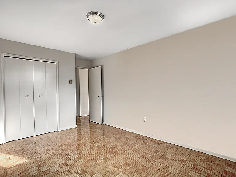 186 Church St E — Photo 15