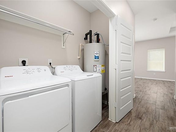 5th image of 1313 Valle Vista St #1