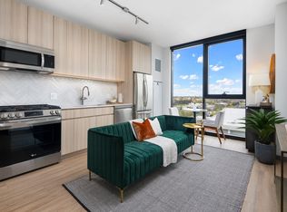 511 S Damen Ave #705, Chicago, IL 60612