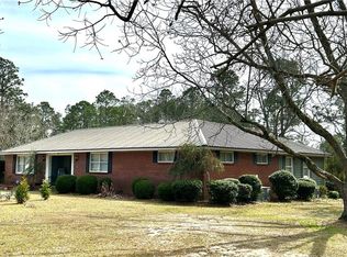 56 Edgewood Dr, Butler, GA 31006