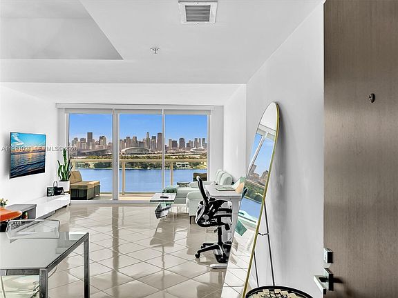 3rd image of 650 West Ave APT 1605
