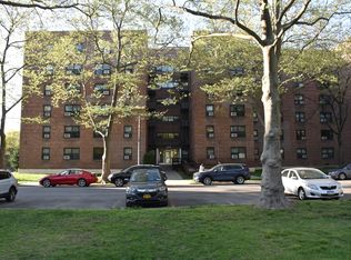 21203 75th Ave APT 1A, Oakland Gardens, NY 11364