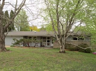 2150 Prairie Du Chien Rd NE, Iowa City, IA 52240