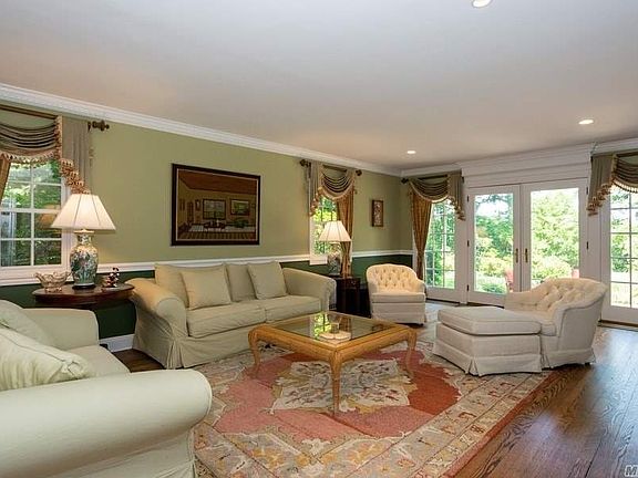 3rd image of 41 Green Meadow Ln