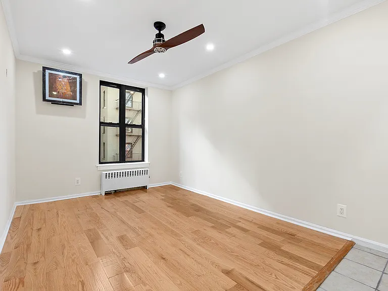 32 Hamilton Ter #8 — Photo 3