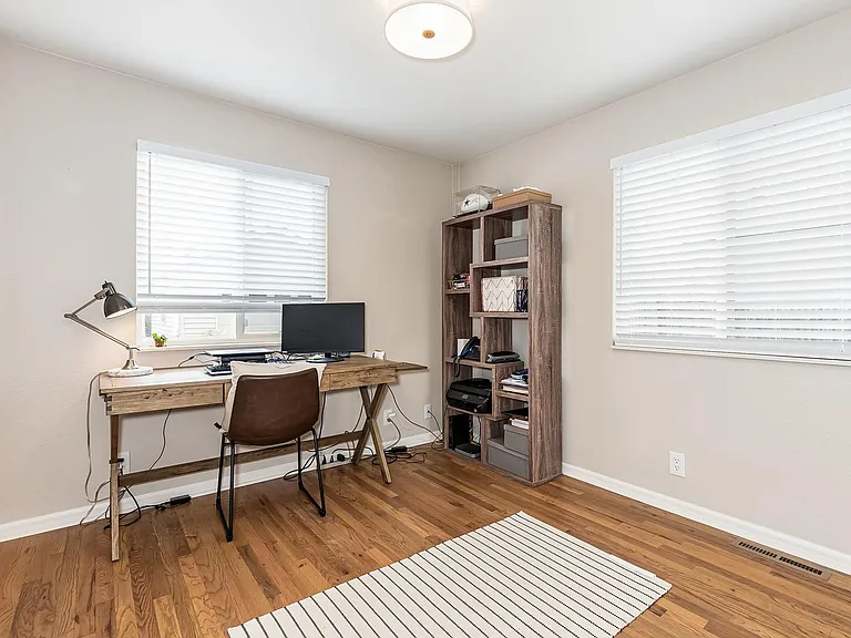 3020 S Bellaire St — Photo 13
