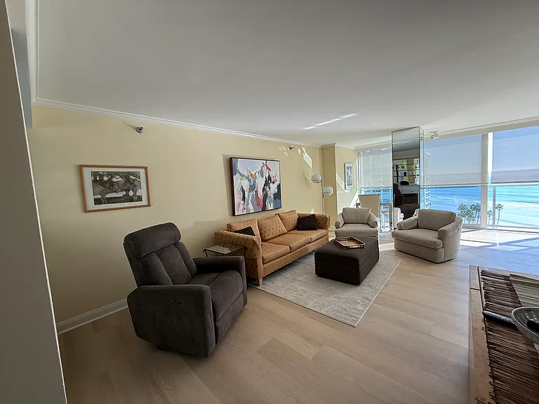 1750 Avenida Del Mundo #1208 — Photo 5