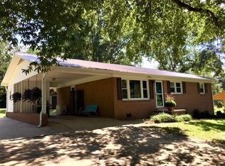 307 Maryland Dr, Forest City, NC 28043