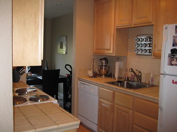 5th image of 2288 Sun Glory Ln #B