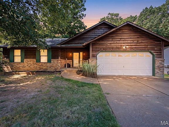 2nd image of 2553 Tricia Ln
