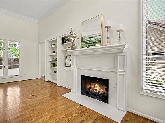 5th image of 4530 W 90th St