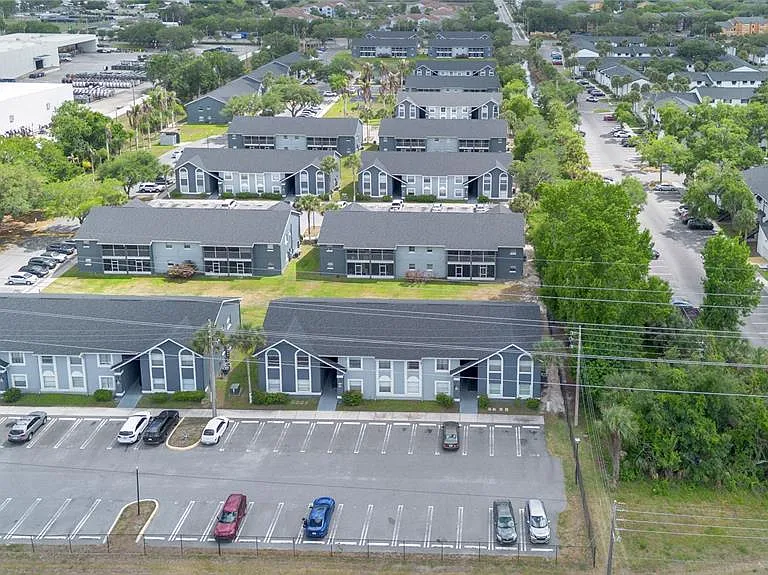 4100 Pershing Pointe Pl #3 — Photo 26