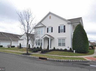 24 Lumbermill Ln, Voorhees, NJ 08043