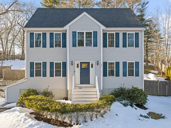 29 Arnold Rd, Weymouth, MA 02191